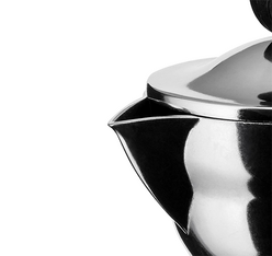 caracteristiques cafetiere italienne alessi moka